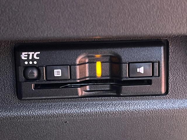 ジムニーノマド ＦＣ　セーフティサポート　レーダークルーズ　シートヒーター　ダウンヒルアシスト　横滑り防止装置　ＬＥＤヘッド＆フォグ　純正１５インチアルミ　オートエアコン　オートライト　ＥＴＣ　スマートキー（8枚目）