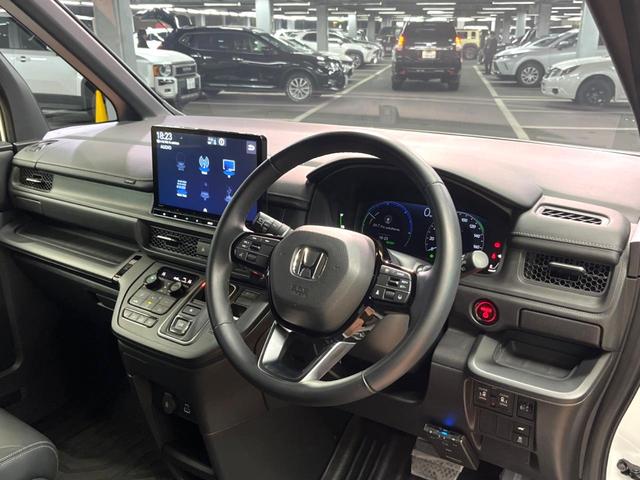 ステップワゴン e:HEVスパーダ 禁煙車 純正10型ナビ バックカメラ 両側電動スライドドア レーダークルーズ ホンダセンシング ブラインドスポットモニター パワーバックドア ハーフレザー シートヒーター LEDヘッド&フォグ ETC(23枚目)