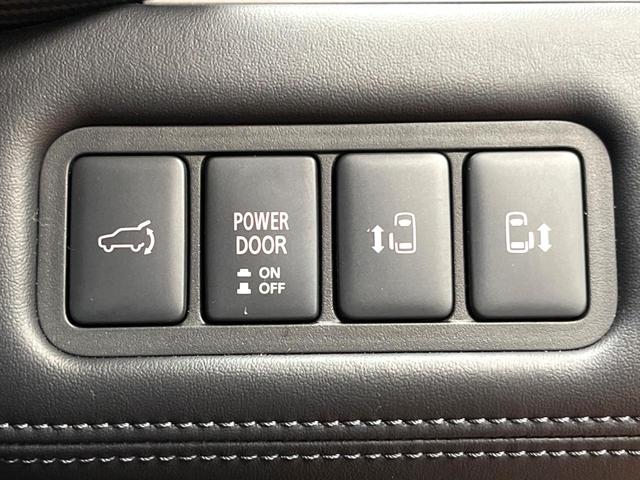 デリカD:5 G パワーパッケージ 禁煙 フリップダウン BIG-X11型ナビ 全周囲カメラ レーダークルーズ 両側電動スライドドア シートヒーター 黒革 シートヒーター パワーシート ステアリングヒーター LEDヘッド&フォグ ETC(7枚目)