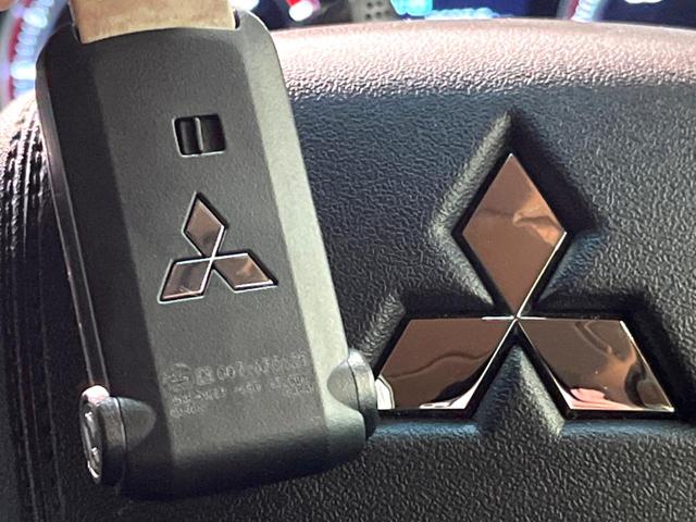 デリカD:5 G パワーパッケージ 禁煙 フリップダウン BIG-X11型ナビ 全周囲カメラ レーダークルーズ 両側電動スライドドア シートヒーター 黒革 シートヒーター パワーシート ステアリングヒーター LEDヘッド&フォグ ETC(40枚目)