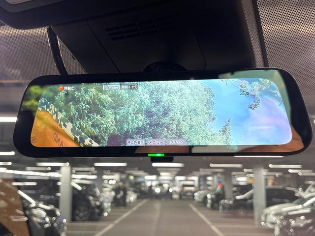 ヴォクシー ハイブリッドS-Z 禁煙車 両側電動スライド 10型ナビ 全周囲カメラ 衝突軽減装置 レーダークルーズ ハーフレザー シートヒーター コーナーセンサー レーンキープ 三眼LEDヘッド パーキングアシスト デジタルミラー(5枚目)