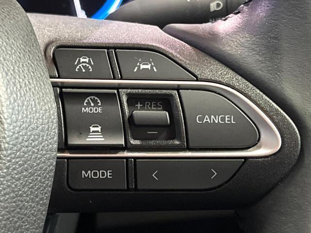 ヴォクシー ハイブリッドS-Z 禁煙車 両側電動スライド 10型ナビ 全周囲カメラ 衝突軽減装置 レーダークルーズ ハーフレザー シートヒーター コーナーセンサー レーンキープ 三眼LEDヘッド パーキングアシスト デジタルミラー(6枚目)