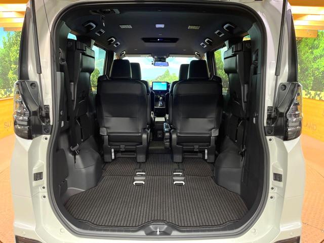 ヴォクシー ハイブリッドS-Z 禁煙車 両側電動スライド 10型ナビ 全周囲カメラ 衝突軽減装置 レーダークルーズ ハーフレザー シートヒーター コーナーセンサー レーンキープ 三眼LEDヘッド パーキングアシスト デジタルミラー(12枚目)