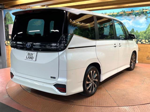 ヴォクシー ハイブリッドS-Z 禁煙車 両側電動スライド 10型ナビ 全周囲カメラ 衝突軽減装置 レーダークルーズ ハーフレザー シートヒーター コーナーセンサー レーンキープ 三眼LEDヘッド パーキングアシスト デジタルミラー(18枚目)