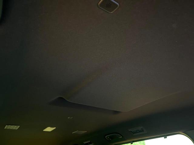 ヴォクシー ハイブリッドS-Z 禁煙車 両側電動スライド 10型ナビ 全周囲カメラ 衝突軽減装置 レーダークルーズ ハーフレザー シートヒーター コーナーセンサー レーンキープ 三眼LEDヘッド パーキングアシスト デジタルミラー(26枚目)