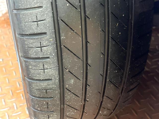 ヴォクシー ハイブリッドS-Z 禁煙車 両側電動スライド 10型ナビ 全周囲カメラ 衝突軽減装置 レーダークルーズ ハーフレザー シートヒーター コーナーセンサー レーンキープ 三眼LEDヘッド パーキングアシスト デジタルミラー(28枚目)