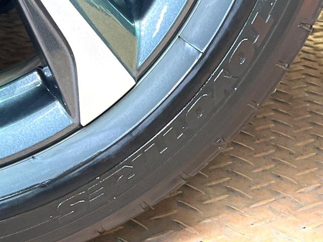 ヴォクシー ハイブリッドS-Z 禁煙車 両側電動スライド 10型ナビ 全周囲カメラ 衝突軽減装置 レーダークルーズ ハーフレザー シートヒーター コーナーセンサー レーンキープ 三眼LEDヘッド パーキングアシスト デジタルミラー(30枚目)