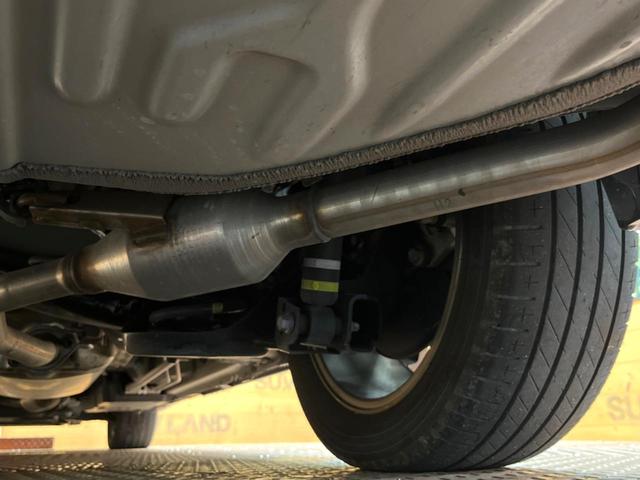 ヴォクシー ハイブリッドS-Z 禁煙車 両側電動スライド 10型ナビ 全周囲カメラ 衝突軽減装置 レーダークルーズ ハーフレザー シートヒーター コーナーセンサー レーンキープ 三眼LEDヘッド パーキングアシスト デジタルミラー(59枚目)