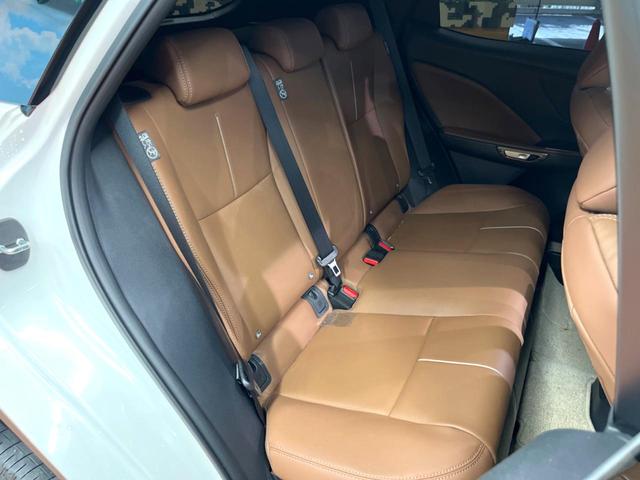 LBX リラックス 4WD 禁煙 モデリスタエアロ 9型ディスプレイ 全周囲カメラ ブラインドスポットモニター レーダークルーズ LEDヘッド オートハイビーム 電動リアゲート 茶革 シートヒーター 純正18インチアルミ(13枚目)