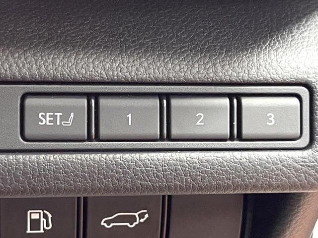 LBX リラックス 4WD 禁煙 モデリスタエアロ 9型ディスプレイ 全周囲カメラ ブラインドスポットモニター レーダークルーズ LEDヘッド オートハイビーム 電動リアゲート 茶革 シートヒーター 純正18インチアルミ(36枚目)