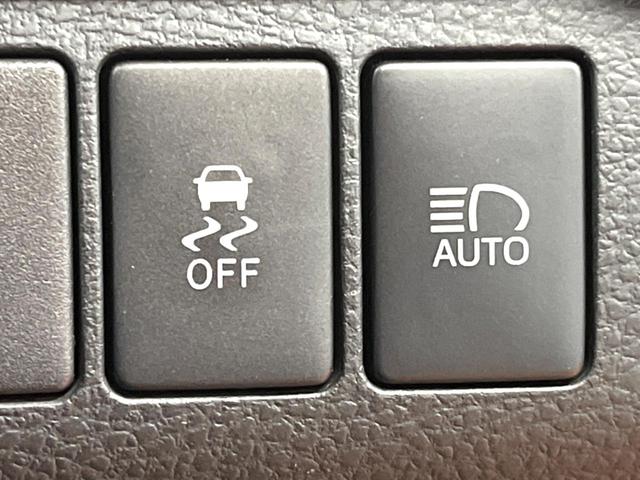 ハリアー プレミアム 禁煙車 パノラマルーフ BIG-X9型ナビフルセグ レーダークルーズ 衝突軽減装置 オートハイビーム レーンキープ 電動リアゲート パワーシート LEDヘッド&フォグ Bluetooth ETC(9枚目)