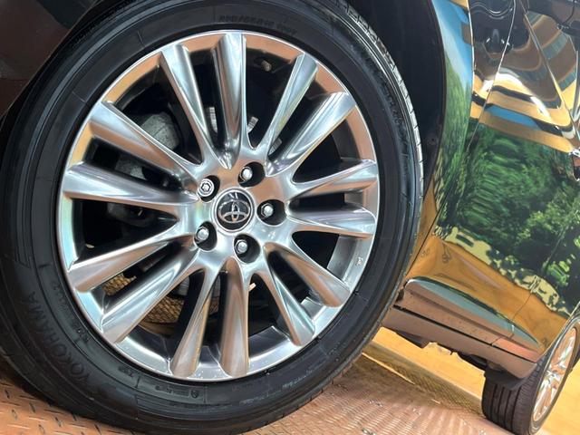 ハリアー プレミアム 禁煙車 パノラマルーフ BIG-X9型ナビフルセグ レーダークルーズ 衝突軽減装置 オートハイビーム レーンキープ 電動リアゲート パワーシート LEDヘッド&フォグ Bluetooth ETC(15枚目)