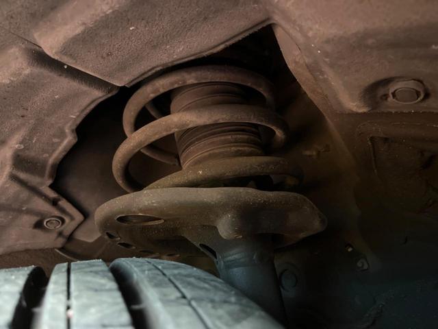 ハリアー プレミアム 禁煙車 パノラマルーフ BIG-X9型ナビフルセグ レーダークルーズ 衝突軽減装置 オートハイビーム レーンキープ 電動リアゲート パワーシート LEDヘッド&フォグ Bluetooth ETC(21枚目)