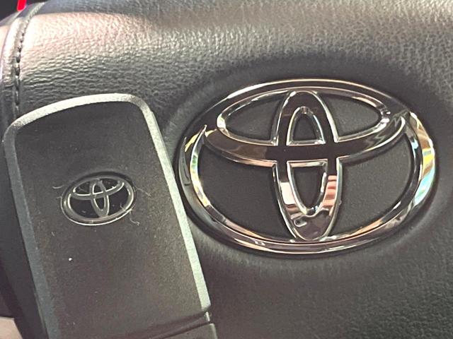 ハリアー プレミアム 禁煙車 パノラマルーフ BIG-X9型ナビフルセグ レーダークルーズ 衝突軽減装置 オートハイビーム レーンキープ 電動リアゲート パワーシート LEDヘッド&フォグ Bluetooth ETC(38枚目)