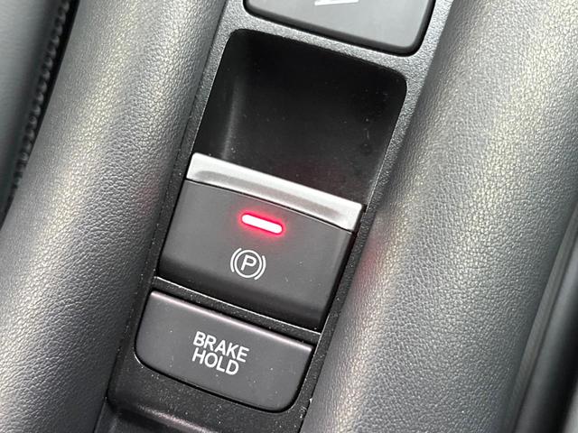 ZR-V e:HEV Z 禁煙 BOSEサウンド 純正9型ディスプレイ 全周囲カメラ ブラインドスポットモニター レーダークルーズ 電動リアゲート 黒革 メモリーシート シートヒーター LEDヘッド 純正18インチアルミ(51枚目)