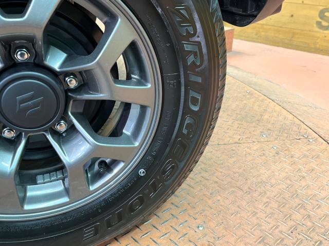 ジムニーノマド FC 未使用車 4WD 衝突被害軽減システム レーダークルーズ 禁煙車 コーナーセンサー スマートキー LEDヘッド 車線逸脱警報 オートエアコン 純正15インチアルミ LEDフォグ(26枚目)