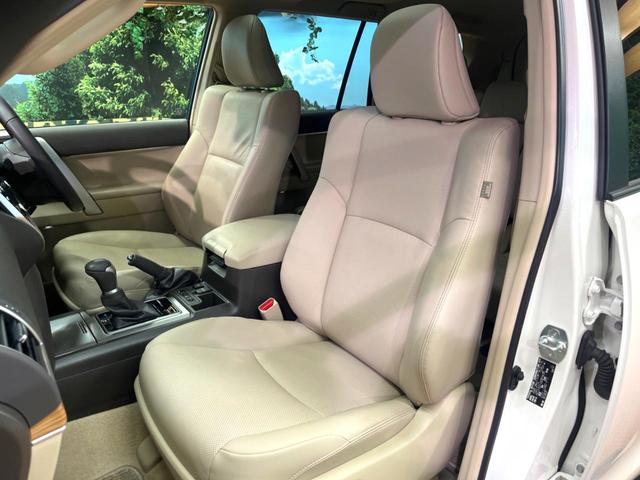 ランドクルーザープラド TX Lパッケージ マットブラックエディション 禁煙車 サンルーフ 9型ディスプレイ 全周囲カメラ レーダークルーズ セーフティーセンス LEDヘッド&フォグ オートハイビーム ベージュシート ベンチレーション 純正18インチアルミ ETC(26枚目)