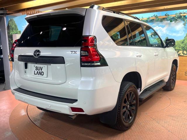 ランドクルーザープラド TX Lパッケージ マットブラックエディション 禁煙車 サンルーフ 9型ディスプレイ 全周囲カメラ レーダークルーズ セーフティーセンス LEDヘッド&フォグ オートハイビーム ベージュシート ベンチレーション 純正18インチアルミ ETC(63枚目)