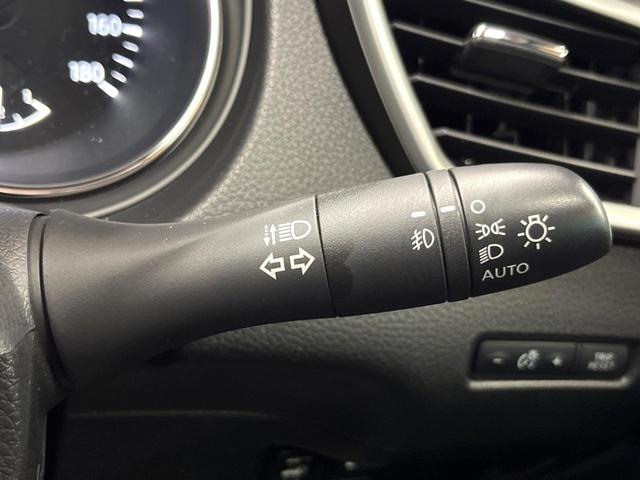 エクストレイル 20XtブラックエクストリーマXエマジェンシブレキP 禁煙車 4WD メーカーナビ 全周囲カメラ 衝突軽減装置 車線逸脱警報 パワーバックドア シートヒーター パワーシート ドラレコ ETC 合皮シート LEDヘッド 純正17インチアルミ クルコン(39枚目)