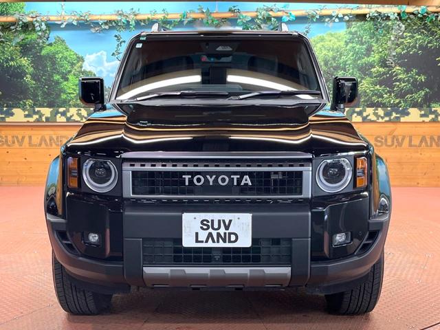 ランドクルーザー２５０ ＶＸ　禁煙　サンルーフ　純正１２型ディスプレイ　全周囲カメラ　ブラインドスポットモニター　レーダークルーズ　デジタルミラー　黒革　シートベンチレーション　丸目ＬＥＤヘッド　純正１８インチアルミ　ＥＴＣ（18枚目）