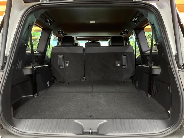 ランドクルーザー２５０ ＶＸ　サンルーフ　丸目ヘッド　純正１２型ナビ　全周囲カメラ　レーダークルーズ　セーフティセンス　ブラインドスポットモニター　デジタルミラー　ベンチレーション　黒革シート　純正１８インチアルミ　禁煙車　ＥＴＣ（13枚目）