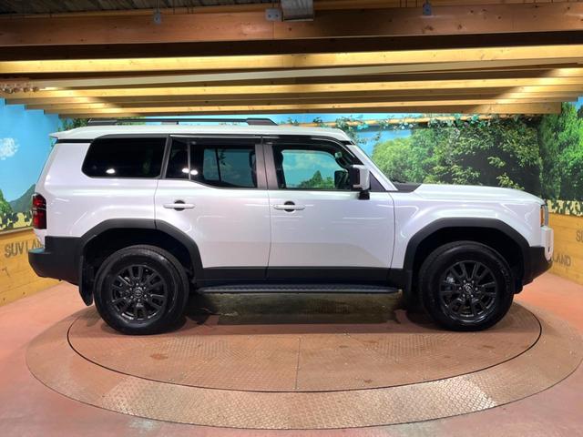 ランドクルーザー２５０ ＶＸ　サンルーフ　丸目ヘッド　純正１２型ナビ　全周囲カメラ　レーダークルーズ　セーフティセンス　ブラインドスポットモニター　デジタルミラー　ベンチレーション　黒革シート　純正１８インチアルミ　禁煙車　ＥＴＣ（60枚目）