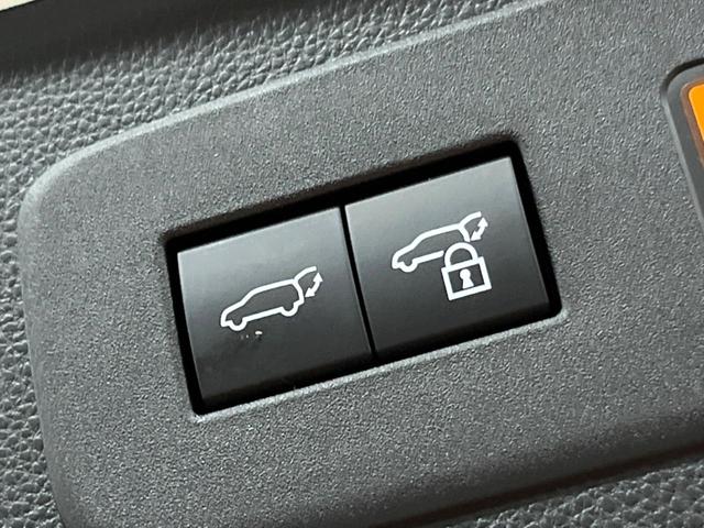 ランドクルーザー２５０ ＶＸ　サンルーフ　丸目ヘッド　純正１２型ナビ　全周囲カメラ　レーダークルーズ　セーフティセンス　ブラインドスポットモニター　デジタルミラー　ベンチレーション　黒革シート　純正１８インチアルミ　禁煙車　ＥＴＣ（65枚目）