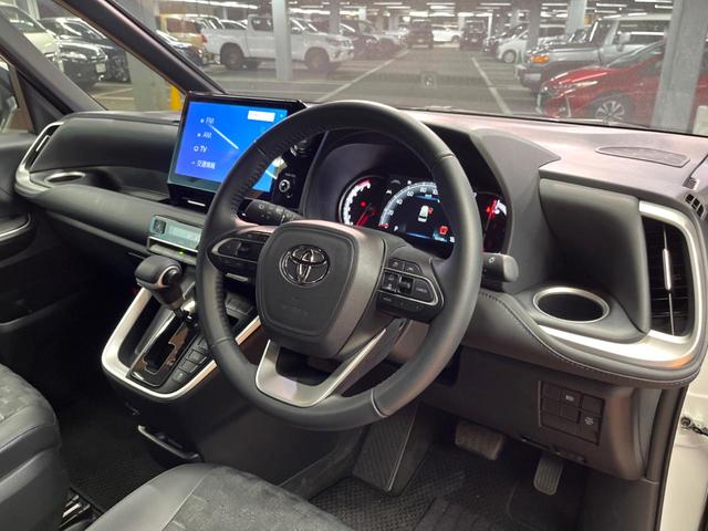 ヴォクシー Ｓ－Ｚ　両側電動ドア　バックカメラ　衝突被害軽減システム　禁煙車　ハーフレザーシート　ドラレコ　コーナーセンサー　スマートキー　ＬＥＤヘッド　ＥＴＣ２．０　純正１７インチアルミ　オートハイビーム（30枚目）