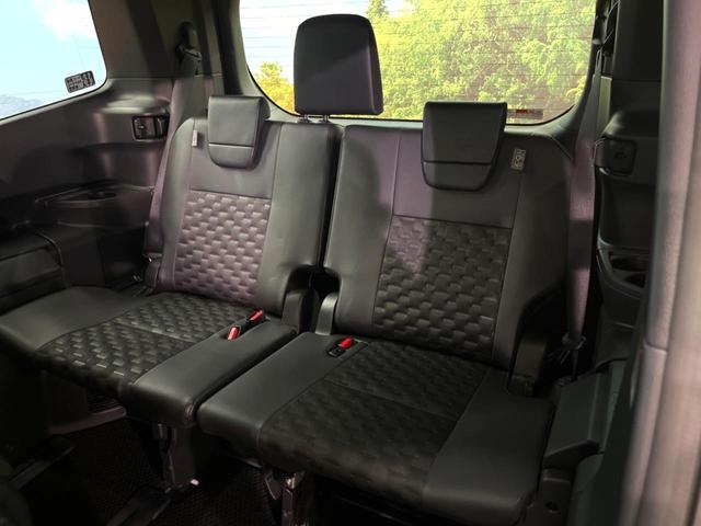 ヴォクシー Ｓ－Ｚ　両側電動ドア　バックカメラ　衝突被害軽減システム　禁煙車　ハーフレザーシート　ドラレコ　コーナーセンサー　スマートキー　ＬＥＤヘッド　ＥＴＣ２．０　純正１７インチアルミ　オートハイビーム（32枚目）