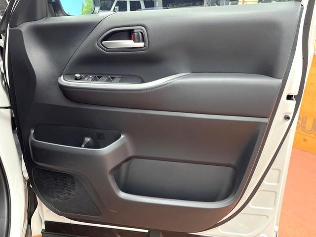 ヴォクシー Ｓ－Ｚ　両側電動ドア　バックカメラ　衝突被害軽減システム　禁煙車　ハーフレザーシート　ドラレコ　コーナーセンサー　スマートキー　ＬＥＤヘッド　ＥＴＣ２．０　純正１７インチアルミ　オートハイビーム（55枚目）