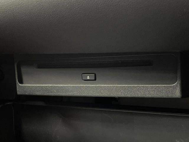 ヴォクシー Ｓ－Ｚ　両側電動ドア　バックカメラ　衝突被害軽減システム　禁煙車　ハーフレザーシート　ドラレコ　コーナーセンサー　スマートキー　ＬＥＤヘッド　ＥＴＣ２．０　純正１７インチアルミ　オートハイビーム（57枚目）