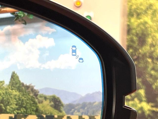 ヴェゼル ｅ：ＨＥＶ　Ｚ　純正９型ナビ　バックカメラ　ブラインドスポットモニター　レーダークルーズ　クリアランスソナー　電動リアゲート　ハーフレザー　シートヒーター　ＬＥＤヘッド　ＥＴＣ　純正１８インチアルミ（5枚目）