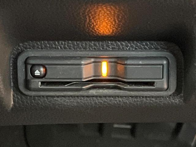 ヴェゼル ｅ：ＨＥＶ　Ｚ　純正９型ナビ　バックカメラ　ブラインドスポットモニター　レーダークルーズ　クリアランスソナー　電動リアゲート　ハーフレザー　シートヒーター　ＬＥＤヘッド　ＥＴＣ　純正１８インチアルミ（10枚目）