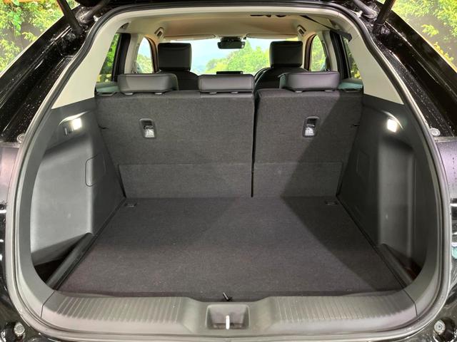 ヴェゼル ｅ：ＨＥＶ　Ｚ　純正９型ナビ　バックカメラ　ブラインドスポットモニター　レーダークルーズ　クリアランスソナー　電動リアゲート　ハーフレザー　シートヒーター　ＬＥＤヘッド　ＥＴＣ　純正１８インチアルミ（13枚目）