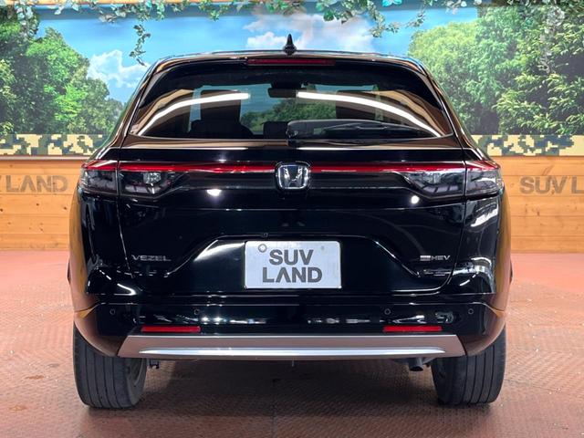 ヴェゼル ｅ：ＨＥＶ　Ｚ　純正９型ナビ　バックカメラ　ブラインドスポットモニター　レーダークルーズ　クリアランスソナー　電動リアゲート　ハーフレザー　シートヒーター　ＬＥＤヘッド　ＥＴＣ　純正１８インチアルミ（17枚目）