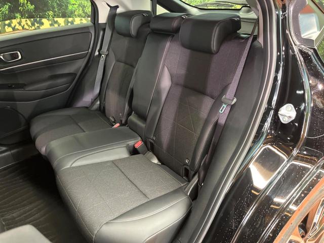 ヴェゼル ｅ：ＨＥＶ　Ｚ　純正９型ナビ　バックカメラ　ブラインドスポットモニター　レーダークルーズ　クリアランスソナー　電動リアゲート　ハーフレザー　シートヒーター　ＬＥＤヘッド　ＥＴＣ　純正１８インチアルミ（24枚目）