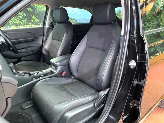 ヴェゼル ｅ：ＨＥＶ　Ｚ　純正９型ナビ　バックカメラ　ブラインドスポットモニター　レーダークルーズ　クリアランスソナー　電動リアゲート　ハーフレザー　シートヒーター　ＬＥＤヘッド　ＥＴＣ　純正１８インチアルミ（25枚目）