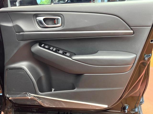 ヴェゼル ｅ：ＨＥＶ　Ｚ　純正９型ナビ　バックカメラ　ブラインドスポットモニター　レーダークルーズ　クリアランスソナー　電動リアゲート　ハーフレザー　シートヒーター　ＬＥＤヘッド　ＥＴＣ　純正１８インチアルミ（31枚目）