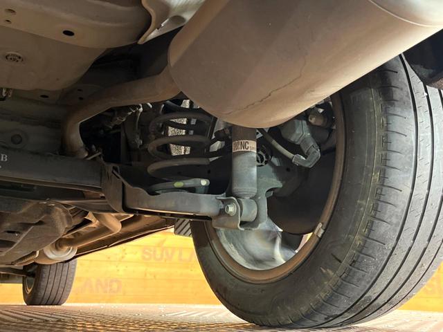 ヴェゼル ｅ：ＨＥＶ　Ｚ　純正９型ナビ　バックカメラ　ブラインドスポットモニター　レーダークルーズ　クリアランスソナー　電動リアゲート　ハーフレザー　シートヒーター　ＬＥＤヘッド　ＥＴＣ　純正１８インチアルミ（56枚目）