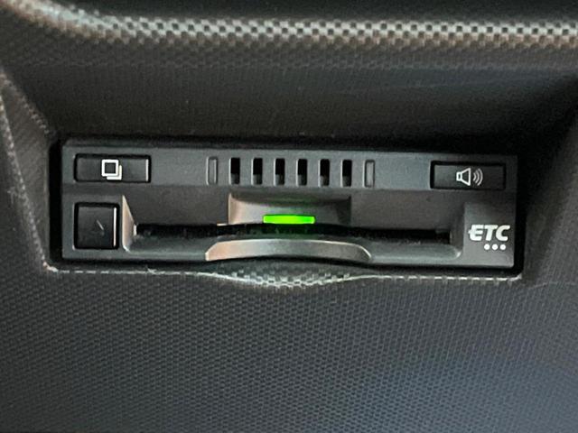 ライズ Ｚ　禁煙　純正ディスプレイ　全周囲カメラ　スマートアシスト　ブラインドスポットモニター　レーダークルーズ　シートヒーター　ＬＥＤヘッド　クリアランスソナー　純正１７インチアルミ　ＥＴＣ（9枚目）