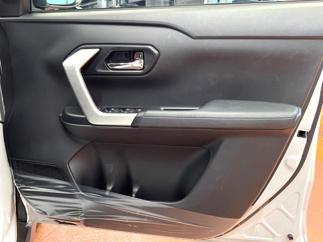 ライズ Ｚ　禁煙　純正ディスプレイ　全周囲カメラ　スマートアシスト　ブラインドスポットモニター　レーダークルーズ　シートヒーター　ＬＥＤヘッド　クリアランスソナー　純正１７インチアルミ　ＥＴＣ（31枚目）