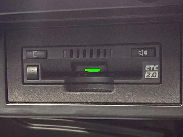 ランドクルーザープラド ＴＸ　Ｌパッケージ　マットブラックエディション　禁煙　７人　サンルーフ　純正９型ナビ　バックカメラ　レーダークルーズ　ＬＥＤヘッド　オートハイビーム　黒革　パワーシート　シートベンチレーション　純正１８インチアルミ　ＥＴＣ　ルーフレール（9枚目）