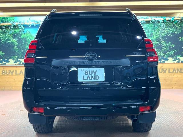 ランドクルーザープラド ＴＸ　Ｌパッケージ　マットブラックエディション　禁煙　７人　サンルーフ　純正９型ナビ　バックカメラ　レーダークルーズ　ＬＥＤヘッド　オートハイビーム　黒革　パワーシート　シートベンチレーション　純正１８インチアルミ　ＥＴＣ　ルーフレール（17枚目）