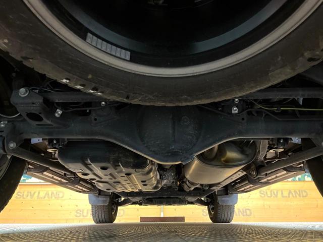 ランドクルーザープラド ＴＸ　Ｌパッケージ　マットブラックエディション　禁煙　７人　サンルーフ　純正９型ナビ　バックカメラ　レーダークルーズ　ＬＥＤヘッド　オートハイビーム　黒革　パワーシート　シートベンチレーション　純正１８インチアルミ　ＥＴＣ　ルーフレール（19枚目）