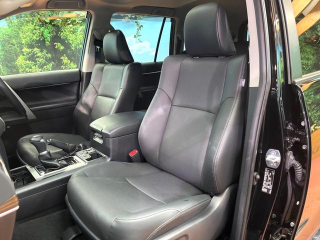 ランドクルーザープラド ＴＸ　Ｌパッケージ　マットブラックエディション　禁煙　７人　サンルーフ　純正９型ナビ　バックカメラ　レーダークルーズ　ＬＥＤヘッド　オートハイビーム　黒革　パワーシート　シートベンチレーション　純正１８インチアルミ　ＥＴＣ　ルーフレール（25枚目）