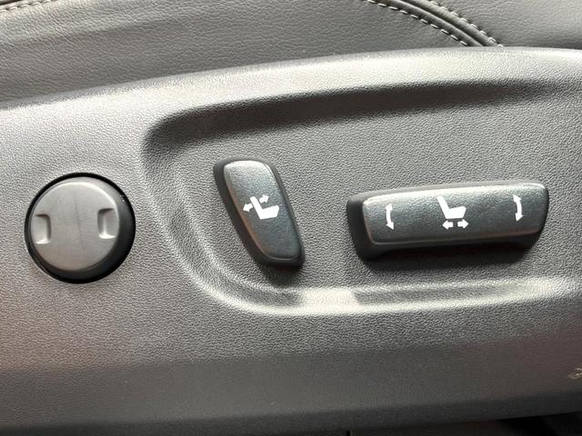 ランドクルーザープラド ＴＸ　Ｌパッケージ　マットブラックエディション　禁煙　７人　サンルーフ　純正９型ナビ　バックカメラ　レーダークルーズ　ＬＥＤヘッド　オートハイビーム　黒革　パワーシート　シートベンチレーション　純正１８インチアルミ　ＥＴＣ　ルーフレール（34枚目）