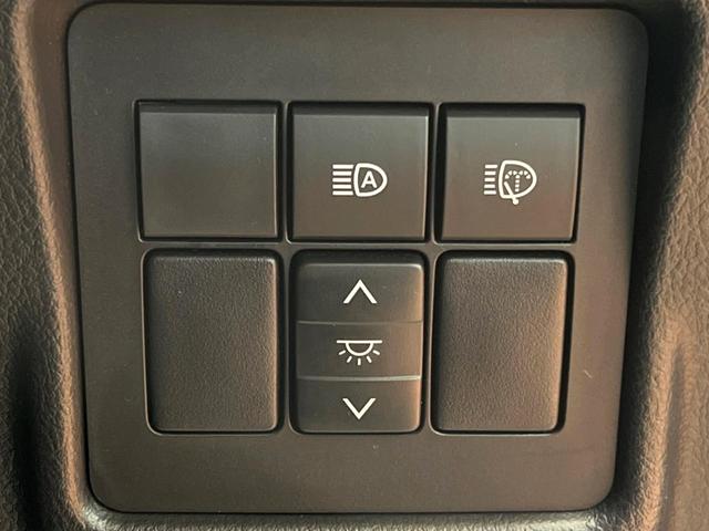 ランドクルーザープラド ＴＸ　Ｌパッケージ　マットブラックエディション　禁煙　７人　サンルーフ　純正９型ナビ　バックカメラ　レーダークルーズ　ＬＥＤヘッド　オートハイビーム　黒革　パワーシート　シートベンチレーション　純正１８インチアルミ　ＥＴＣ　ルーフレール（38枚目）