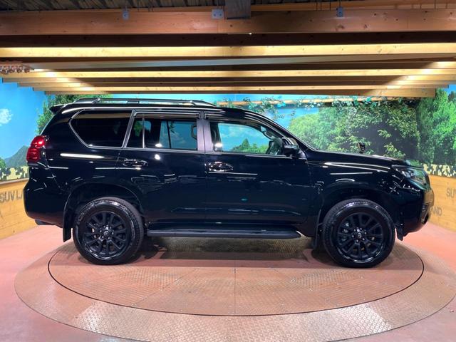 ランドクルーザープラド ＴＸ　Ｌパッケージ　マットブラックエディション　禁煙　７人　サンルーフ　純正９型ナビ　バックカメラ　レーダークルーズ　ＬＥＤヘッド　オートハイビーム　黒革　パワーシート　シートベンチレーション　純正１８インチアルミ　ＥＴＣ　ルーフレール（61枚目）