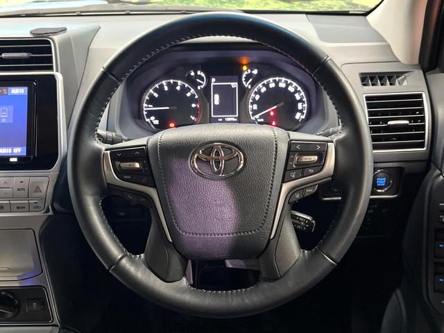 ランドクルーザープラド ＴＸ　Ｌパッケージ　マットブラックエディション　禁煙　７人　サンルーフ　純正９型ナビ　バックカメラ　レーダークルーズ　ＬＥＤヘッド　オートハイビーム　黒革　パワーシート　シートベンチレーション　純正１８インチアルミ　ＥＴＣ　ルーフレール（69枚目）