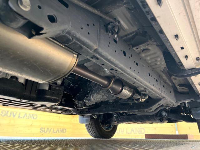 ランドクルーザープラド ＴＸ　Ｌパッケージ　マットブラックエディション　禁煙　７人　サンルーフ　純正９型ナビ　バックカメラ　レーダークルーズ　ＬＥＤヘッド　オートハイビーム　黒革　パワーシート　シートベンチレーション　純正１８インチアルミ　ＥＴＣ　ルーフレール（70枚目）